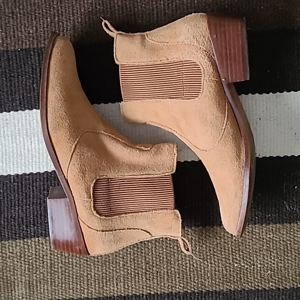 Gap Suede Cowboy Booties Sz 8